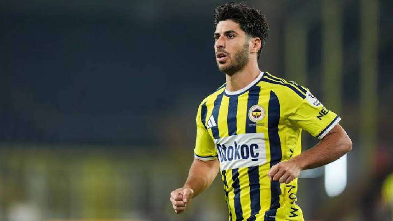 Fenerbahçe'de İsmail Kartal'dan Rize maçı öncesi gizli plan: Yıldız ismi çağırdı, tüm dengeleri altüst edecek! 6